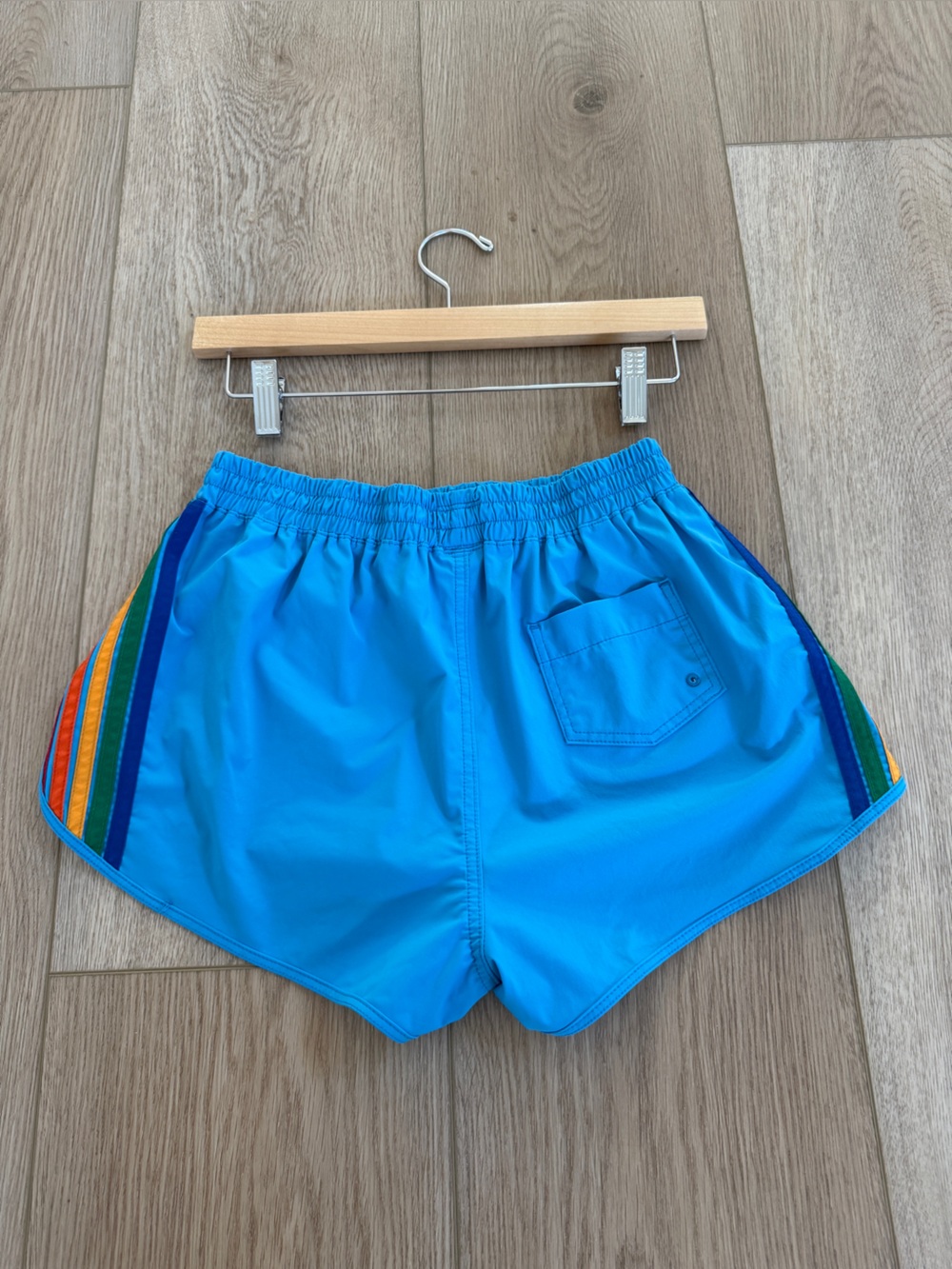 Aviator Nation WOMEN'S 5 STRIPE FLEX BOARD SHORTS - PARROT // RAINBOW Size M - Picture 7 of 7